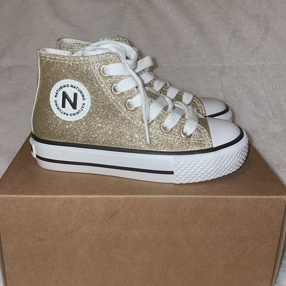 NWT NATURINO YLFAS Glittered Platinum Sneakers - Picture 11 of 15